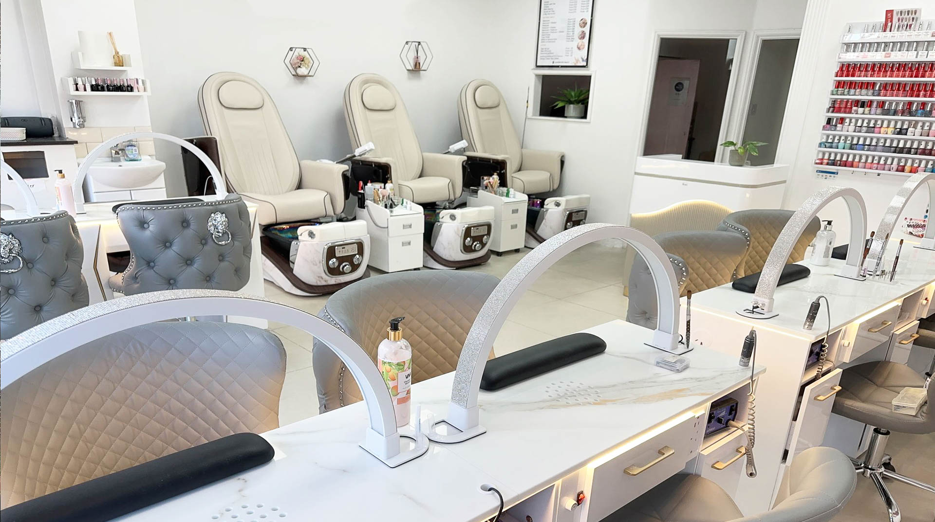nail salon London